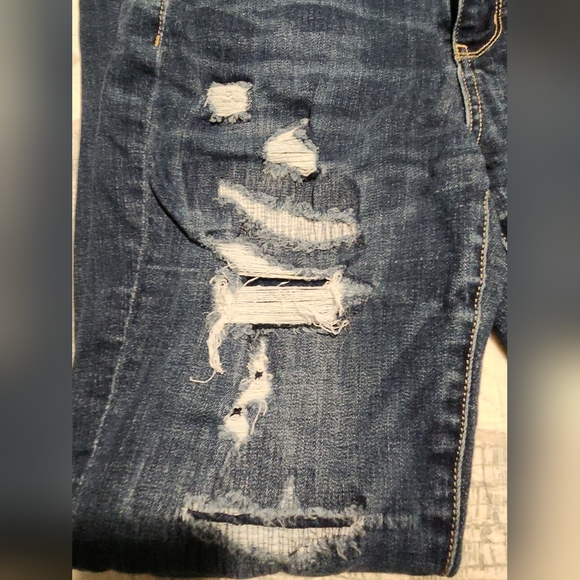 Women's American Eagle Jegging Destroyed Size 10 - Picture 2 of 4